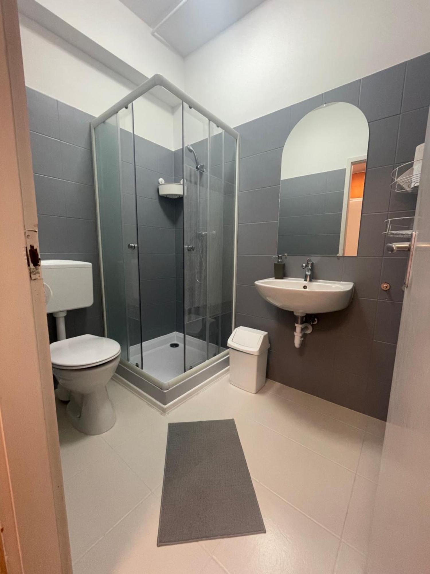Hotel Alom Vendeghaz Dunaújváros Exteriér fotografie