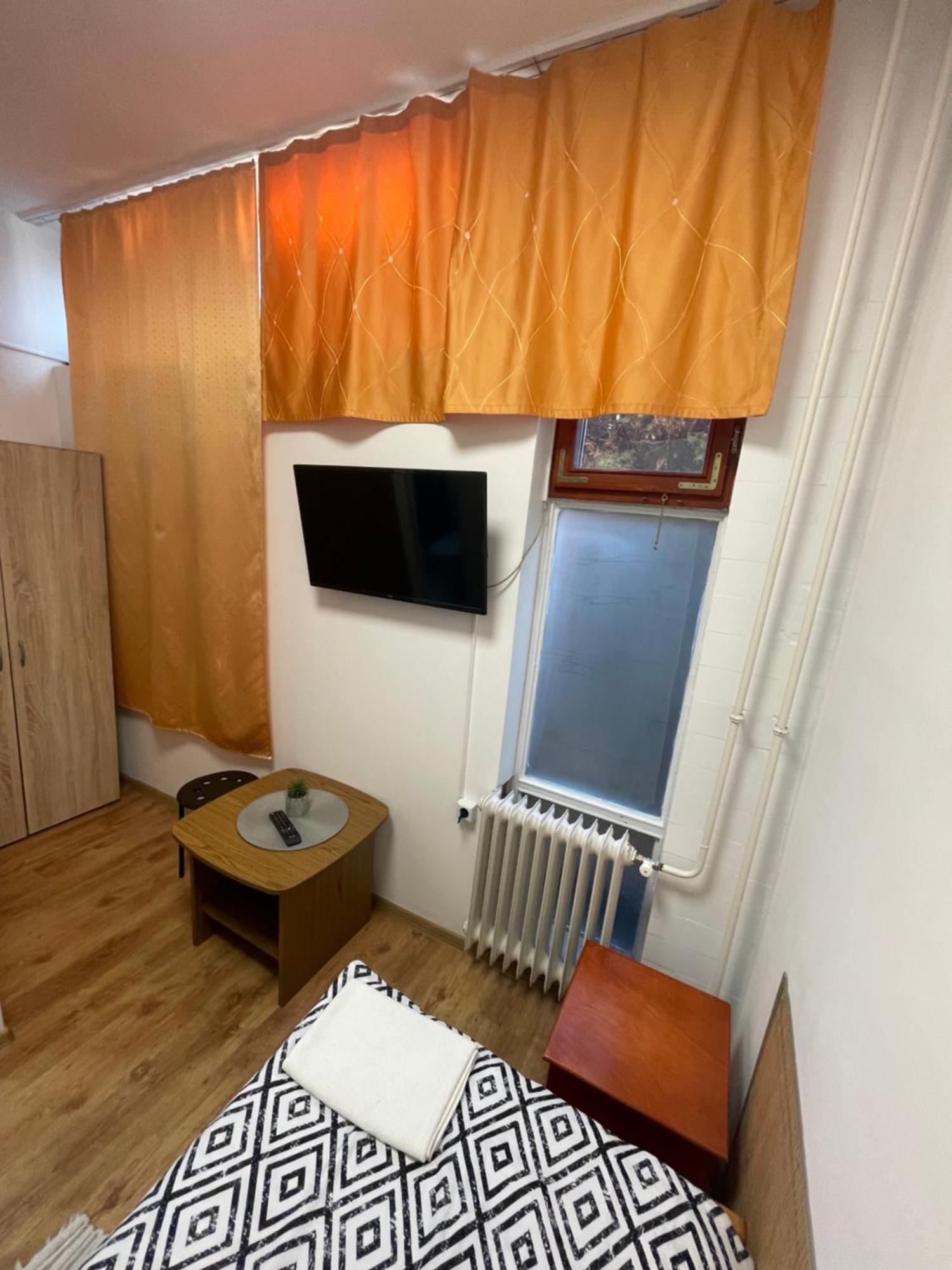 Hotel Alom Vendeghaz Dunaújváros Exteriér fotografie